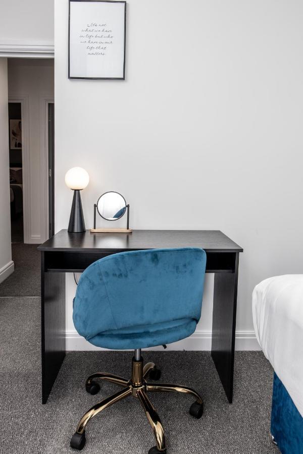 Cosy 4-Bedroom Apartment Next To Borough London Kültér fotó